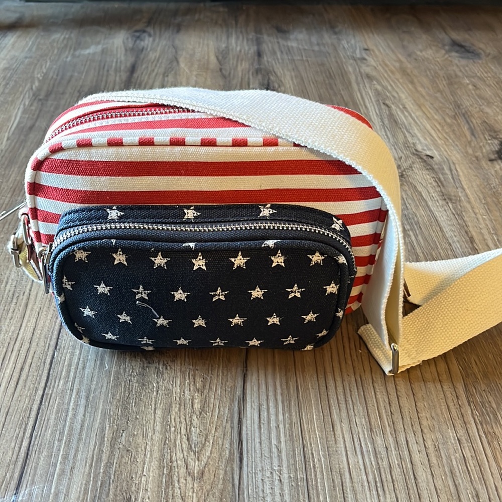 NWOT patriotic crossbody purse - Picture 10 of 12